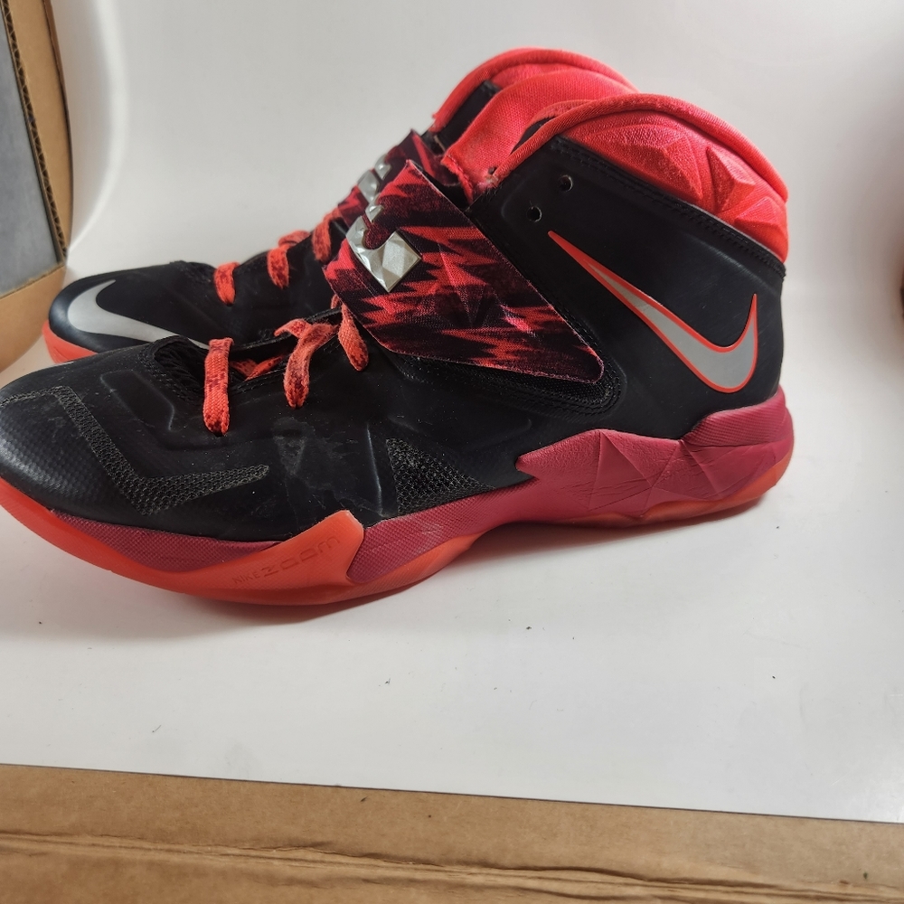 Nike Zoom Soldier Vii Lebron James